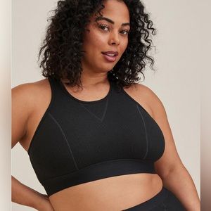 NWT Torrid Lightly Lined Cotton Rib High Neck Bralette. Black. Size 3X.